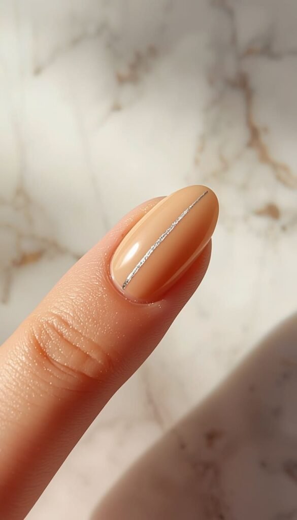 Silver Cat Eye on Nude Base One Line, Whole Mood