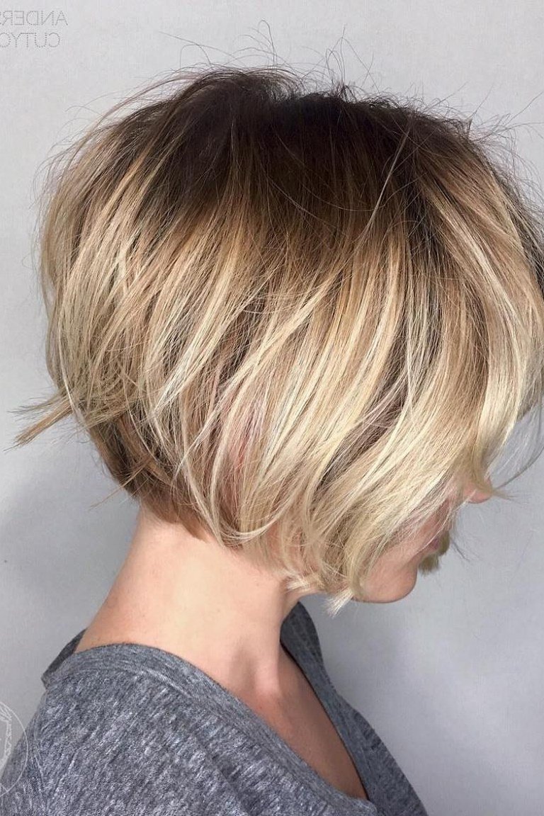 Jaw length bob for fine hair with airy internal layers for volume