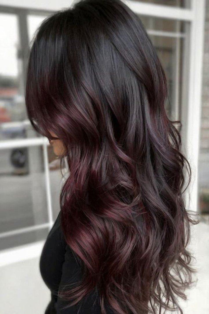 Soft burgundy sombre, subtle dark-to-burgundy gradient