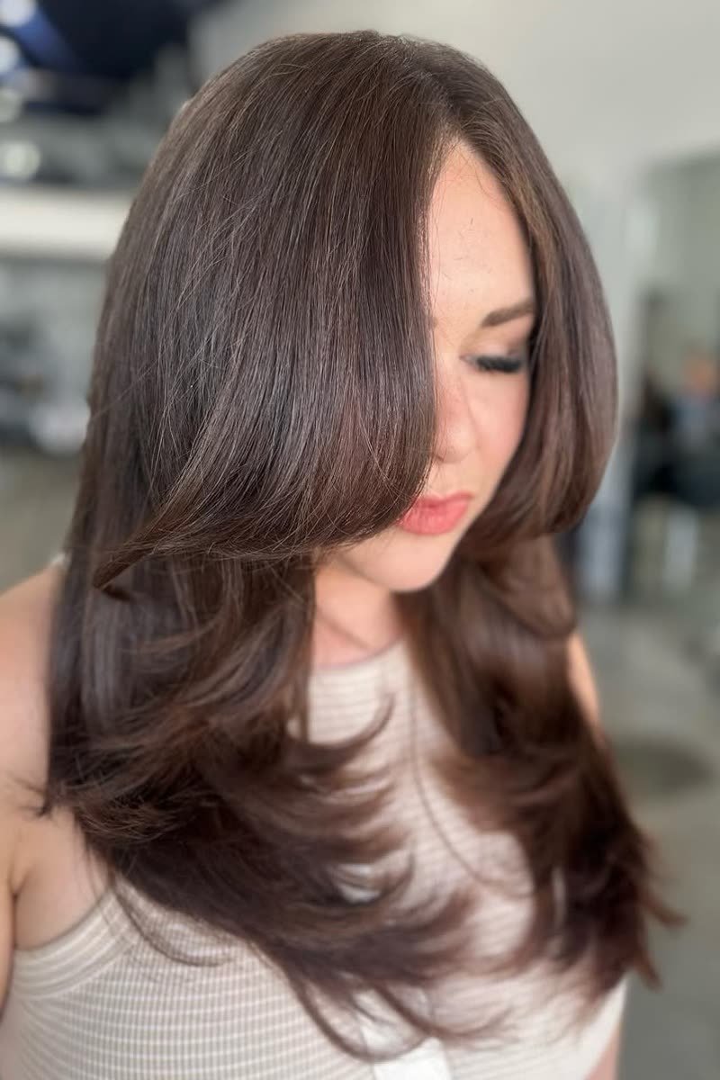 V-shaped butterfly haircut for very long hair