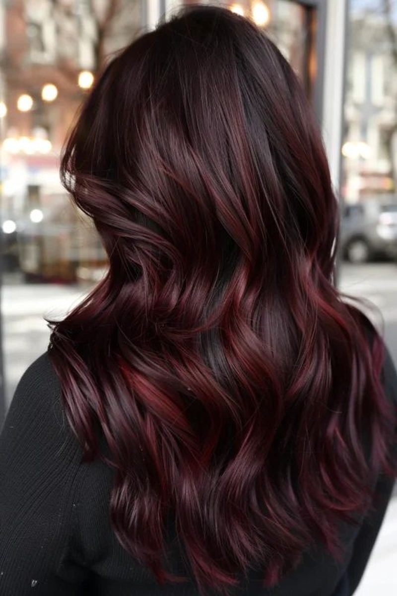 Voluminous cherry cola waves