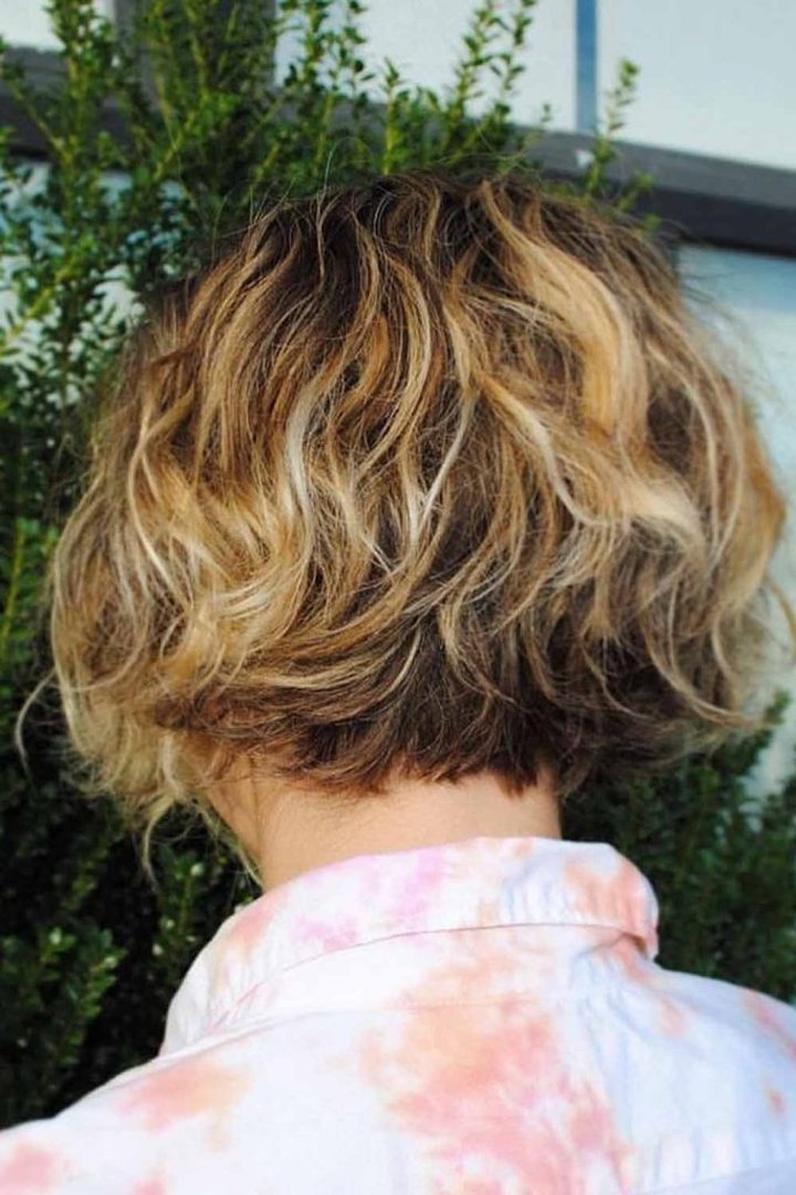 French bob with face framing layers