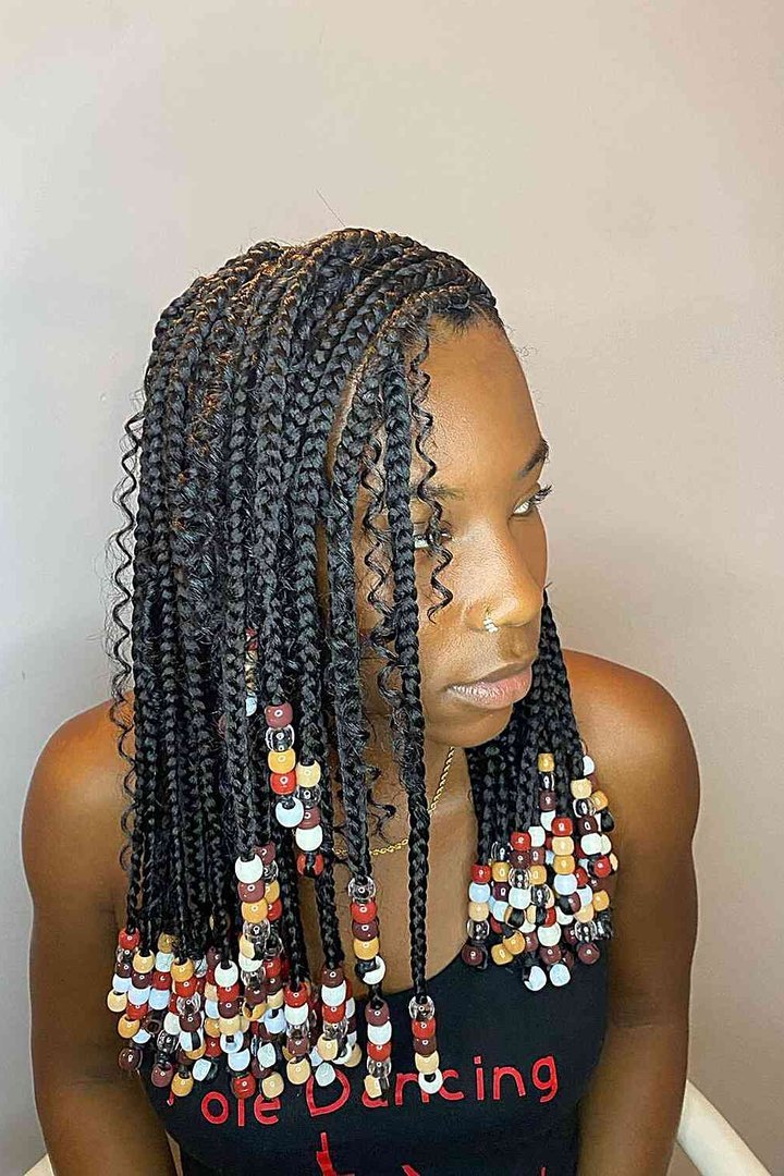 Knotless braids hairstyles decorated with beads