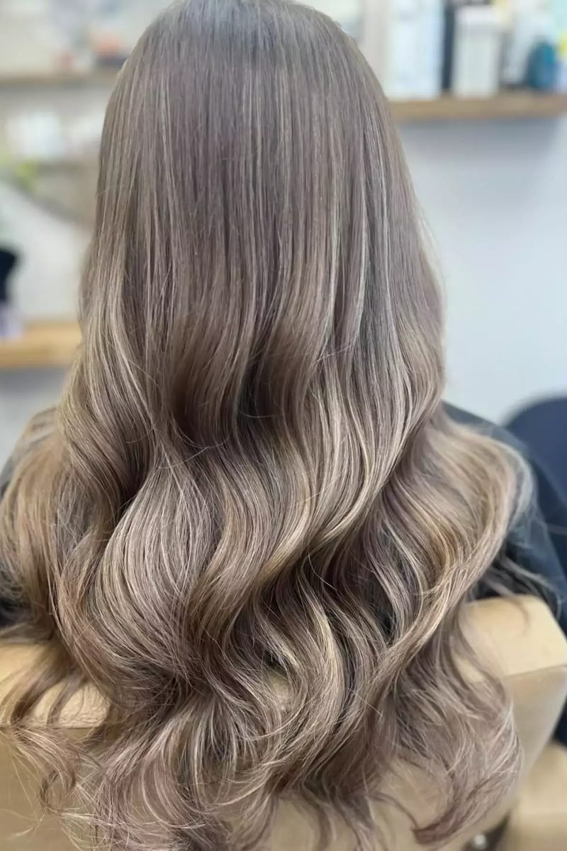 Caramel ribbons through mocha balayage hair